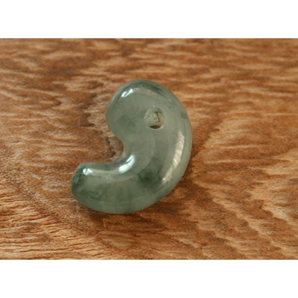 糸魚川翡翠勾玉 M09941 古吹 作 20mm*13.5mm*8mm 糸魚川産 ひすい 勾玉
