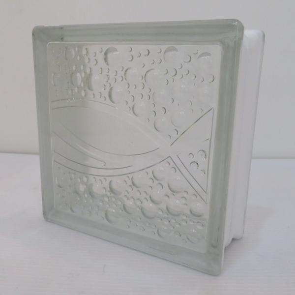 ◇美しいガラスブロック◇世界一販売量に誇る高品質でリーズナブルプライスのガラスブロック♪・190x190x80mm★国際基準サイズ♪・クリア色★透けないタイプ♪・4サイド溝加工★防震対応♪・表面はフラット★ほこりが溜まりにくく掃除がらくらく...