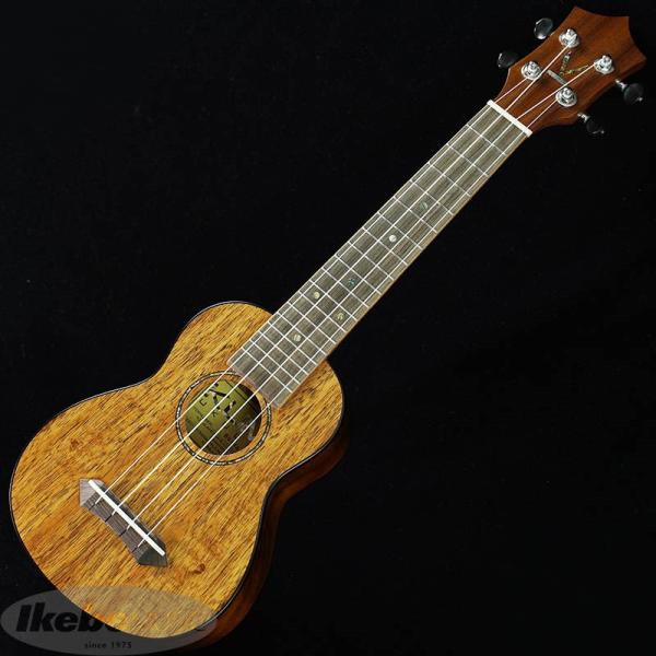 美しい仕上げとリーズナブルなプライスが魅力の新ブランド「KUMU UKULELE」！通常よりやや広めの約38mm（1.5）ナット幅で爽快な演奏性のクムウクレレ！KUMUはハワイの言葉で「先生」「指導者」を意味します。しっかりとした造り、高級...
