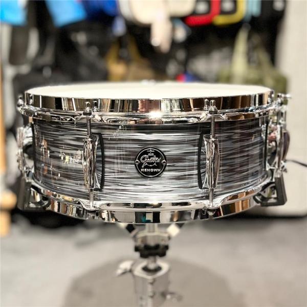 Renown Series Snare Drum 14 x 5 Silver Oyster Pearl