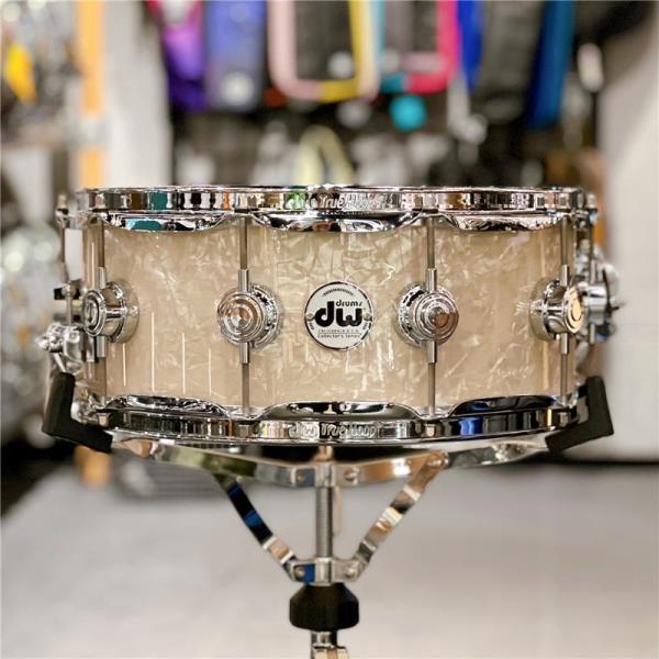 Collector's Pure Maple Snare Drum VLT Shell 14x5.5 Vintage Marine FinishPly