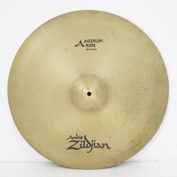 A Zildjian Medium Ride 20"