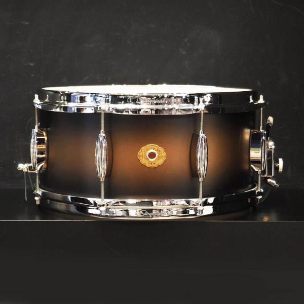 Radio King Artist Snare Drum 14×6.5 Black and Gold Lacquer