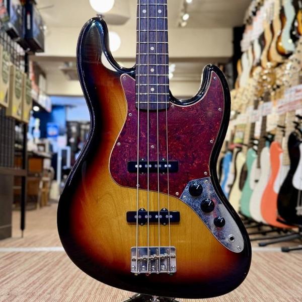 Trad Master Series Beta J4W (3 Tone Sunburst/Light Aged) Wide Neck Custom Model