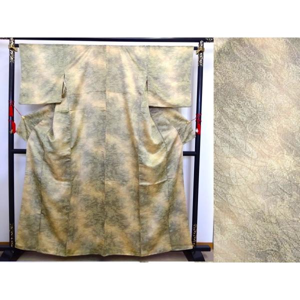中古 リサイクル 正絹着物 袷 シルク 小紋 薄茶緑 流水と草花 着丈159ｃｍ 901 ggp