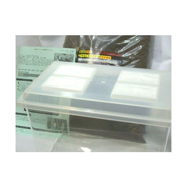 カブトムシ幼虫飼育セットＬ　セット内容●飼育ケース　コバエシャッター大（カブトムシ飼育の問題点のコバエの進入をシャットアウト！）●カブトムシ飼育・産卵マット１０リットル（カブトムシ専用菌床発酵産卵マット）注！カブトムシ産卵マットは性質上、発...