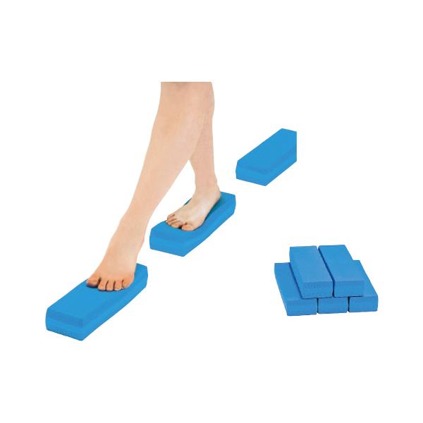 並べ方や間隔を変えることで、難易度の異なる運動が可能です。●サイズ／約9×30×5.5cm●重量／約63g（個）●材質／TPE(熱可塑性エラストマー）