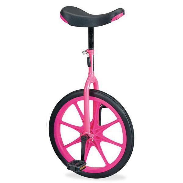 変らぬ乗り心地のノーパンクタイヤ。●メーカー名／エバニュー●重量／5kg●適応身長／130cm以上