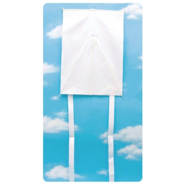 すぐ揚げられ、よく揚がる凧です。●メーカー名／池田工業社●本体寸法／260×380mm●和紙●付属品／シッポ2本・凧糸15m付