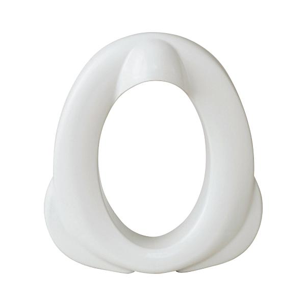 使わないときには自立してコンパクト収納●サイズ／W270×D293×H90mm●重量／223g●材質／ポリプロピレン※大人用便座内径：幅175?225mm×奥行265mm以上に取付可能