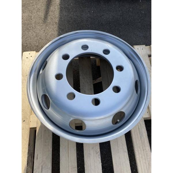 クロームホイール 8穴 ハブキャップ付き