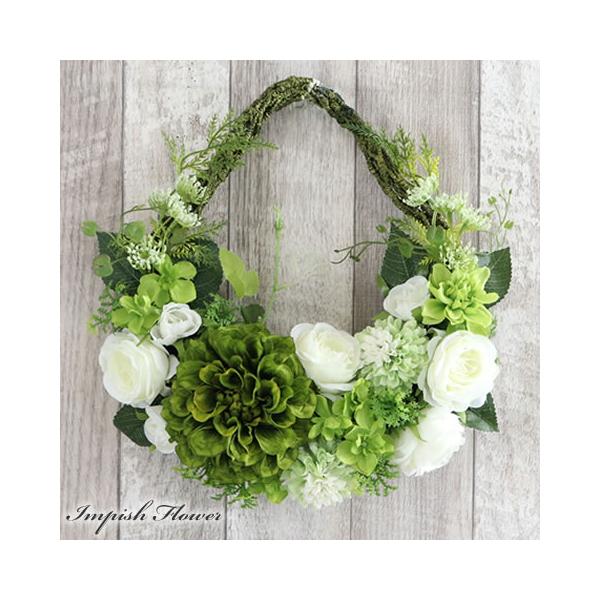 アーティフィシャルフラワー（造花）使用■サイズ: 幅:28 奥行き:8 高さ:28 (cm) ■主な使用造花：ダリア・バラインテリアとしてはもちろん御祝い用にもぴったりの豪華な造花を使ったリースのアレンジメント用途例：誕生日、結婚祝い、記念...