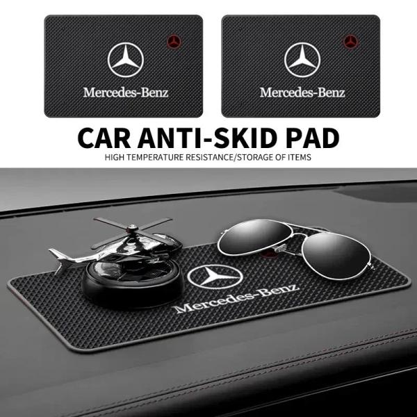 メルセデスベンツ AMG 用 ダッシュボード 滑り止め PVCマット 収納パッド パーツ [W177 W176 X166 X167 C 輸入品