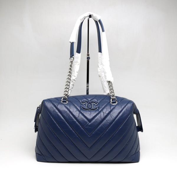 CHANEL 未使用品 シャネル Vステッチ チェーンショルダーバッグ ブルー  