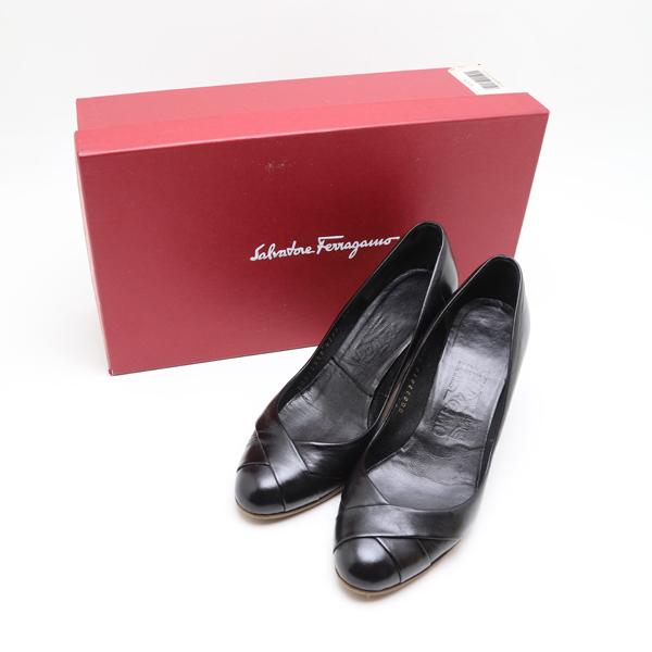 サルヴァトーレフェラガモ　ローヒールパンプス　351/2 ブラック　美品 FERRAGAMO（フェラガモ） サルヴァトーレ パンプス シューズ 靴