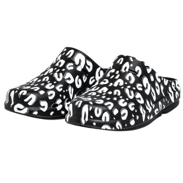 【コグマ】TAKAHIROMIYASHITA TheSoloist. TAKAHIROMIYASHITA The Soloist x OOFOS Clog in Black | FWRD