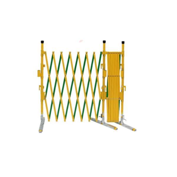 折りたためる連結可能なアルミ製の保安柵。アルマックスの折りたためるアルミゲート『オレゲート』は、錆びにくいアルミ製で軽量、半分にたためてコンパクトに収納可能、持ち運びも簡単です。また工具不要で複数台を連結させることもでき、自由自在に区画スペ...