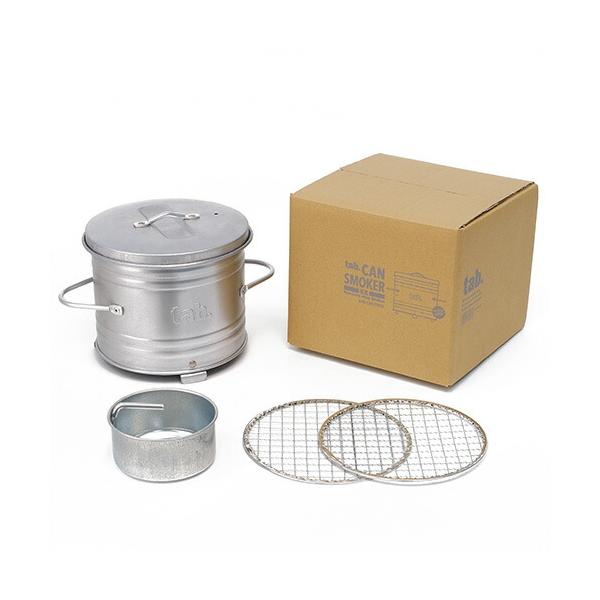缶ストーブやBBQコンロと組み合わせて手軽に燻製づくりが楽しめます。缶ストーブにセットして、手軽に燻製を楽しむことができます。お好きなスモークチップやスモークウッドで、お好みのフレーバーを見つけてください。燻製作りが初めての方でもわかりやす...