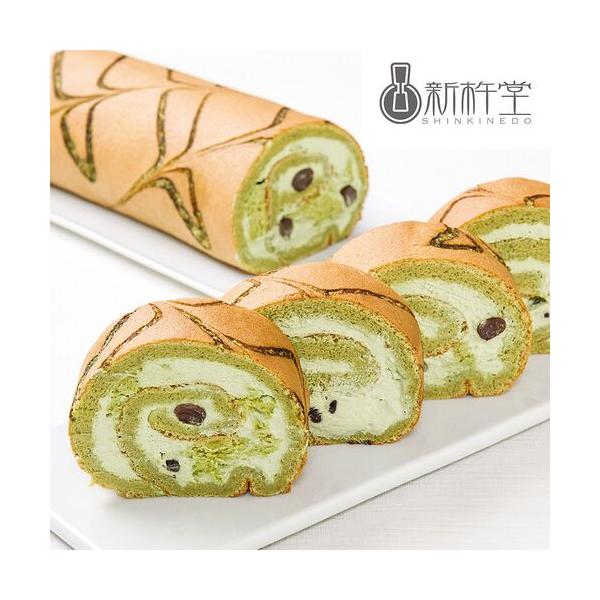 【抹茶香るロール】　2本セット宇治産の抹茶を惜しみなく使用し、サクサクとしたクッキーのような食感の「抹茶ガレット」と、風味を損なわないようあえて甘さ控えめの「抹茶クリーム」を、もちもち食感の生地で巻きあげました。丸ごと1本どこを食べても濃厚...