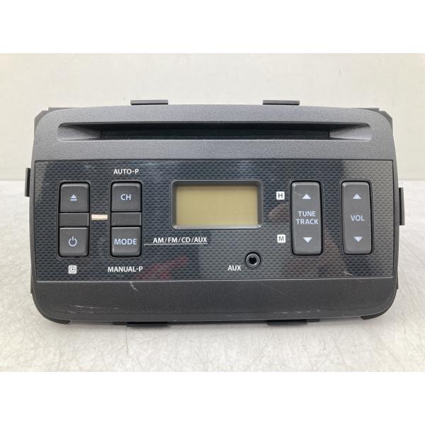 新車外し 動作OK スズキ 純正 オーディオデッキ CD AUX AM/FMラジオ
