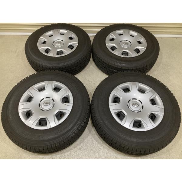 バリ溝 '22年製 200系 ハイエース 純正 15インチ 6J +35 PCD139.7 6H