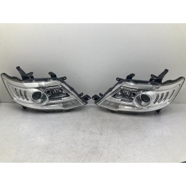 美品 割れ無 点灯OK C25 後期 セレナ ハイウェイスター 純正 HID