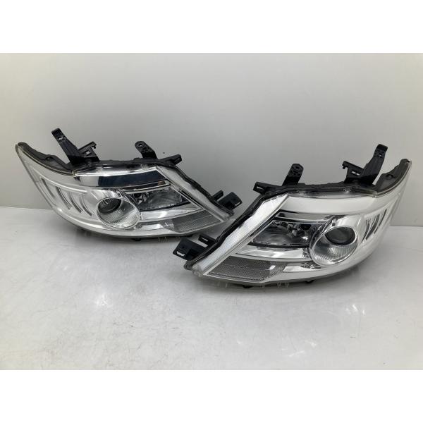 美品 割れ無 点灯OK C25 後期 セレナ ハイウェイスター 純正 HID