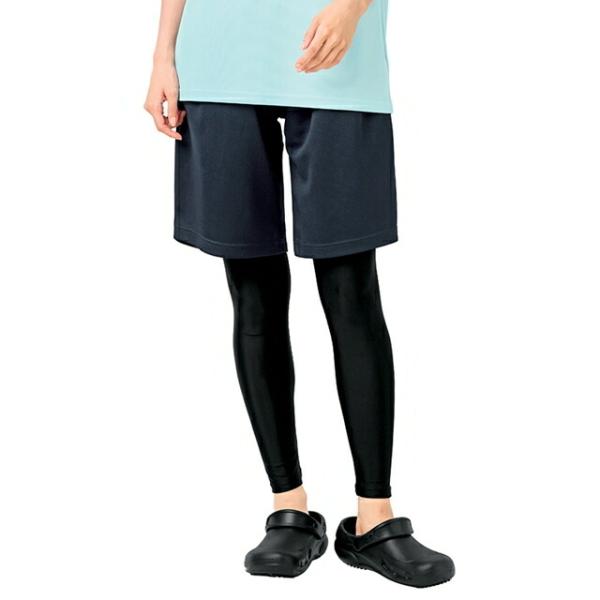 入浴介助時の短パン下に履くレギンス入浴介助時は出たり入ったり、濡れたままで移動する事が多い為、レギンスを履く事で膝や腰回りの冷えを守ります。はっ水加工を施している為、水を弾きます。締め付けず、程よい伸縮性のある素材ふくらはぎまでの7分丈と、...