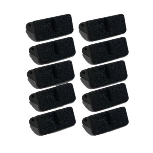 こちらの商品ページのタイプはブラック硬めです。シリコン製でＵＳＢ端子に簡単に装着＆保護できるホコリ防止ＵＳＢキャップです。ホコリだけでなく汚れや湿気の侵入からも守ってくれます。吸着力が強く使用中に抜け落ちる心配もないです。湿気や汚れによる接...