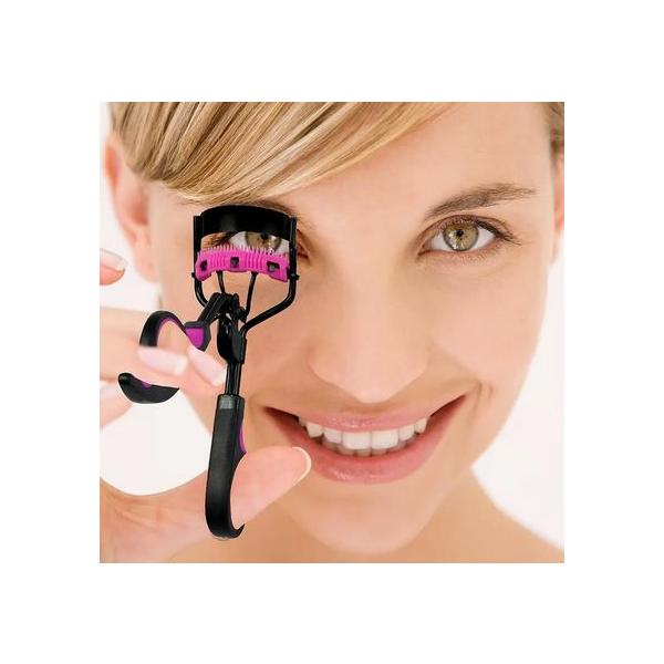 シリコンパッドのついたまつげカーラーです