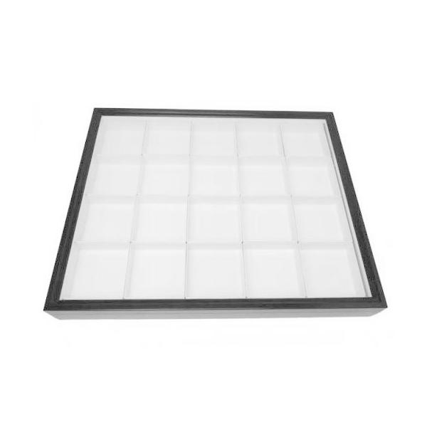 2021年3月よりペフ板が変わり旧ロットに比べより白くなりました。【ＵＶカット】ユニットボックス式ドイツ型標本箱（黒）【中箱】セットペフなし大型標本箱（茶）サイズ：507×418×60mmペフからガラス面までの高さ：約41mm内寸の目安：4...