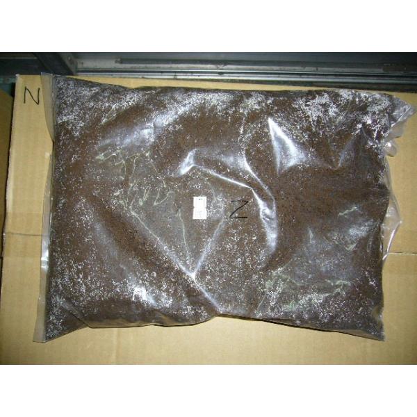 ＲＴＮ製Ｎマット５Ｌの販売です。雑木の恵み100％の完全無添加微粒子自然発酵マットです。気難しい虫達の産卵＆飼育に是非お試しください！ガス抜き等の煩わしい作業は要りません。お好みの水分調整だけでそのまますぐに使用することが出来ます！１２袋ま...