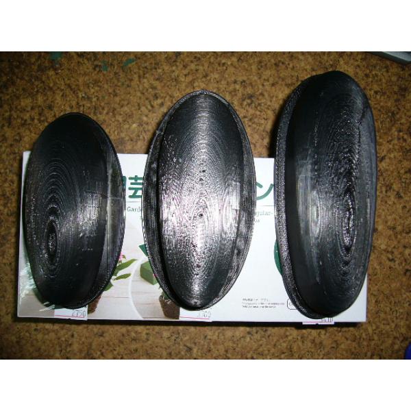 人工蛹室凸型L１個の販売です。画像一番左です。人工蛹室凸型はフォーラルフォームに押し当て人工蛹室を形成するアイテムです。平らな状態のフォームを圧縮して形成するだけでなく、下堀りをして仕上げに使うことも出来ます。仕様素材：プラスチック（ポリ乳...