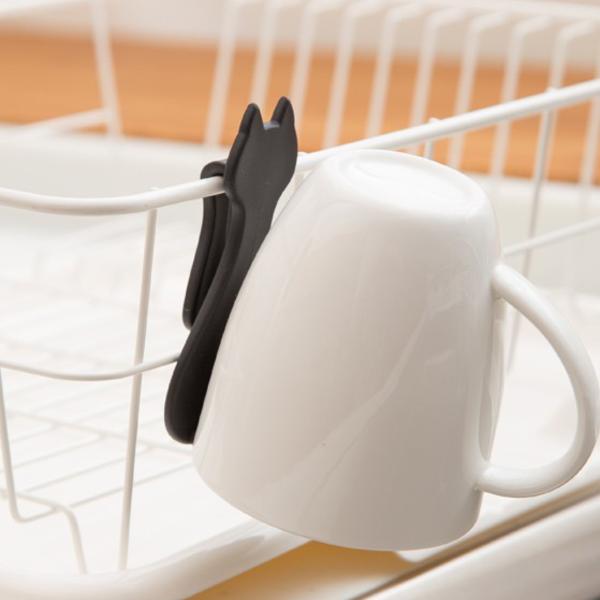 サイズ/約長辺10.4×短辺4.6×厚さ3.5cm重量/約22g内容量/2個入り材質/本体：ポリプロピレン生産国/日本製●グラスやマグカップ干しに便利な黒猫のコップ掛けです。●便利な2個入りです。 LH16466 LH1477