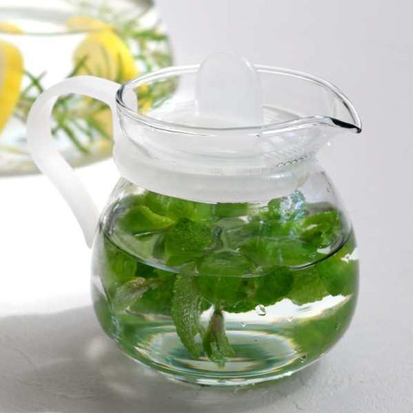 サイズ/約幅12.5×奥行9.5×高さ11cm重量/約159g容量/約450ml内容量/1個材質/本体：ソーダガラスフタ・取手：ポリプロピレン生産国/中国製パーツ別耐熱温度/本体：100度フタ・取っ手：90度食器洗い乾燥機/使用不可電子レン...