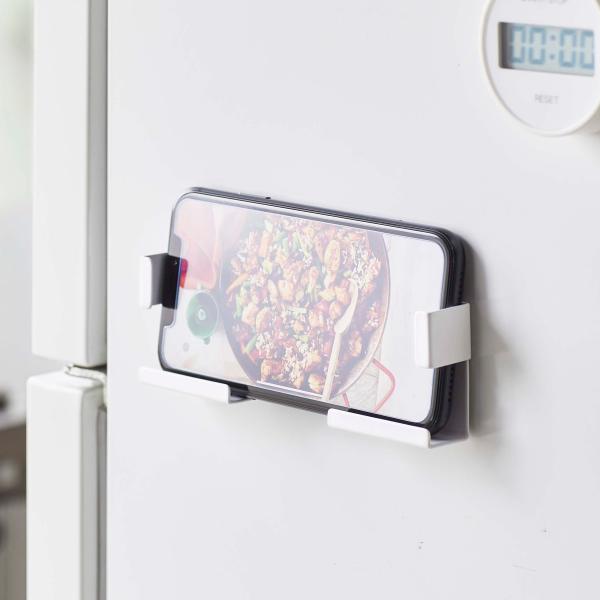 他サイト： 山崎実業 Plate マグネットタブレットホルダー プレート （ 4903208049863 プレートシリーズ タブレットホルダー スマホホルダー 磁石 ）の商品画像