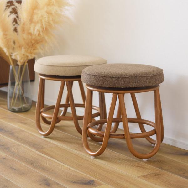 『新品・未使用 』籐製 丸型クッション付きスツール　白クッション　ラタンスツール 籐 スツール 丸型 ラタン製 fiore 直径33cm （ アジアン家具 白家具