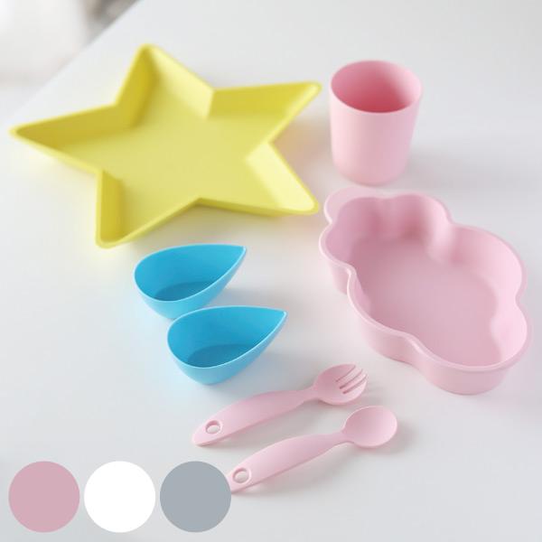 サイズ/星プレート：約幅25.8×奥行25×高さ2.2cm／重量：約175gくもプレート：約幅19.8×奥行13×高さ3.7cm／重量：約140gしずく小鉢：約幅5×奥行8.5×高さ3cm／重量：約20gコップ：約直径7×高さ7.7cm／重...