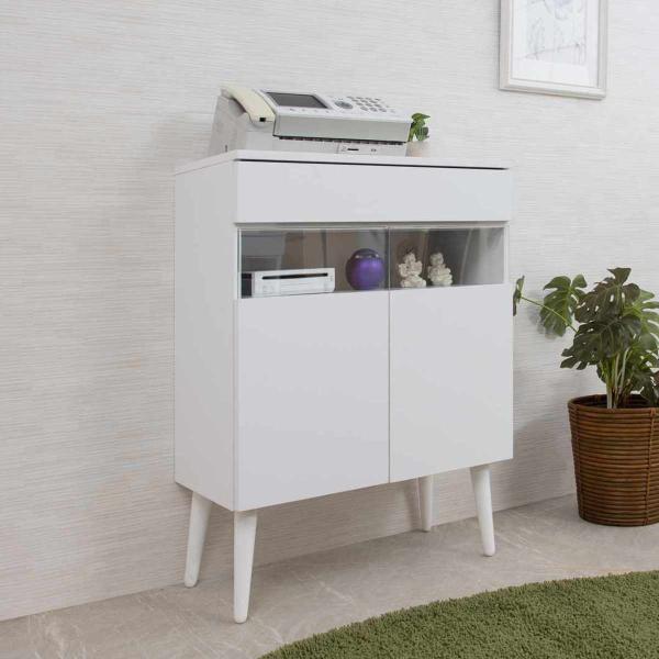 サイズ/約幅60×奥行30×高さ80.5cm重量/約17kg内容量/1台付属品：可動棚板1枚材質/本体：強化プリント紙化粧繊維板脚部：天然木ラバーウッド（水性塗装）強化ガラス生産国/中国製引き出し/1杯天板耐荷重/10kg棚板1枚あたり耐荷...