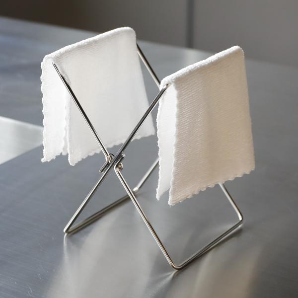 サイズ/約幅13×奥行14×高さ17cm収納時サイズ：約幅13×奥行4×高さ21.5cm重量/約140g内容量/1個材質/ステンレス生産国/中国製●開閉できるステンレス製ポリ袋スタンドです。●保存袋を掛けて食材の移し替えもスムーズにできます...