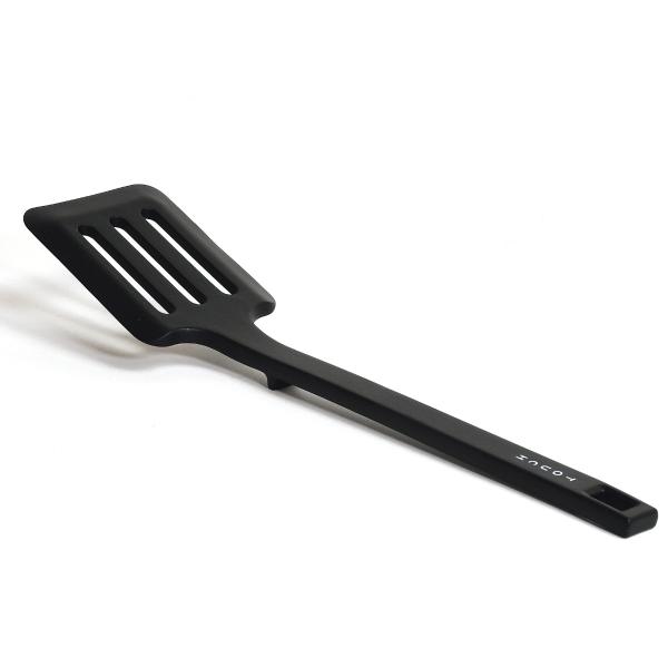 ターナー TOUCH st 先が付かない シリコン製 食洗機対応 （ 穴あきターナー フライ返し へら シリコン ）
