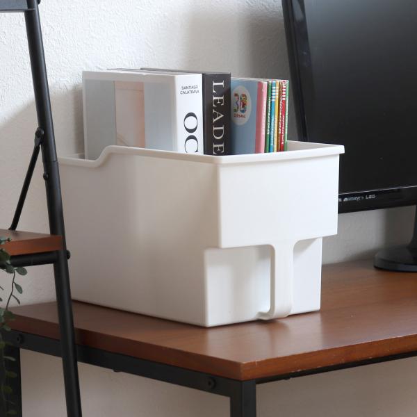 サイズ/約幅18.5×奥行33.4×高さ19.1cm内容量/1個材質/ポリプロピレン生産国/日本製耐熱温度/100度●吊戸棚のことを考えて作られた収納ボックスです。●出し入れスムーズな取っ手付きです。●一般的な吊戸棚は奥行き約36cmのもの...