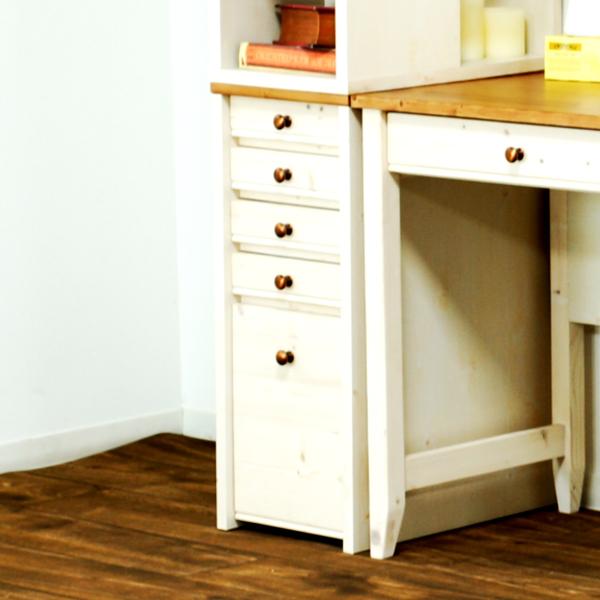 サイズ/約幅30×奥行50×高さ72cm重量/約23.5kg内容量/1台材質/天板・前板：パイン材・ウレタン塗装本体側面・背面：プリント生産国/ベトナム製引き出し段数/5段引き出し1段あたり耐荷重/浅型：約1kg、深型：約5kg天板耐荷重/...