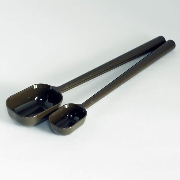 サイズ/大さじ：約幅3.3×深さ1.8×長さ18cm小さじ：約幅2.4×深さ1.4×高さ16.6cm容量/大さじ：約15ml小さじ：約5ml内容量/2本組生産国/日本製食器洗い乾燥機/使用可能●計量スプーン大さじ小さじのセットです。●ロング...