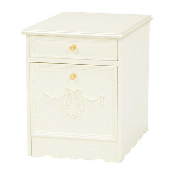 サイズ/約幅41.5×奥行58×高さ53.5cm上引き出し：約幅28×奥行38×高さ6.3cm下引き出し：約幅30.7×奥行38×高さ30.5cm内容量/1台材質/主材：マホガニー、MDF生産国/インドネシア製組立状態/完成品●ガーリーで可...