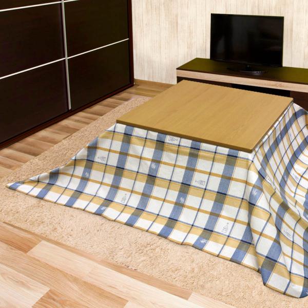 サイズ/約横190×縦190cm内容量/1枚材質/表面：塩化ビニル樹脂裏面：ポリプロピレンフチ：ポリエステル生産国/インドネシア製●こたつ布団を汚れから守る上掛けです。●お部屋の印象を変えるアイテムに使えます。●防水タイプです。●抗菌・防カ...