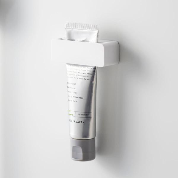 サイズ/約幅8.1×奥行2.9×高さ2.7cm重量/約40g内容量/1個材質/本体：ABS樹脂、マグネット滑り止め：シリコーンゴム生産国/中国製耐熱温度/100度耐冷温度/-40度食器洗い乾燥機/使用不可電子レンジ/使用不可耐荷重/160g...