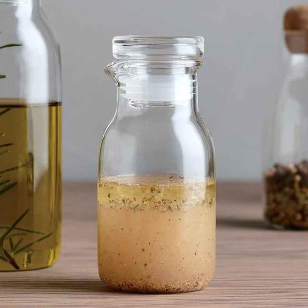 サイズ/約幅5×高さ11cm直径：約4cm内容量/130ml材質/耐熱ガラス、シリコーン生産国/中国製食器洗い乾燥機/使用可能電子レンジ/使用可能●インテリアにも馴染むシーズニングボトルです。●オリジナルのドレッシングをそのまま食卓、保存で...