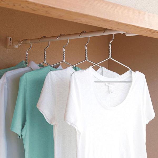 サイズ/約幅180×奥行6×高さ2.5cm約幅110〜180cm重量/約480g内容量/1個材質/ パイプ：ABSコーティングスチールパイプ、固定具：ABS樹脂生産国/日本製耐荷重/ピン止め時約5kg、ネジ止め時約10kg●ちょっとしたデッ...