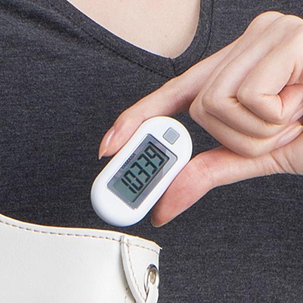 サイズ/約幅6×高さ2.94cm厚さ：約1.03cm重量：約15g（電池含む）内容量/1個本体、お試し用電池（1個）、取扱説明書（保証書付き）材質/本体：ABS樹脂前面パネル：ポリカーボネート種類/ホワイト、ブラック生産国/中国製●歩数表示...